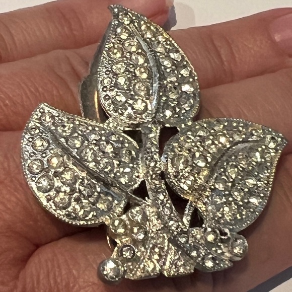 Antique Art Deco Pot Metal Icy Clear Crystal Dress Clip 30s - Picture 2 of 11